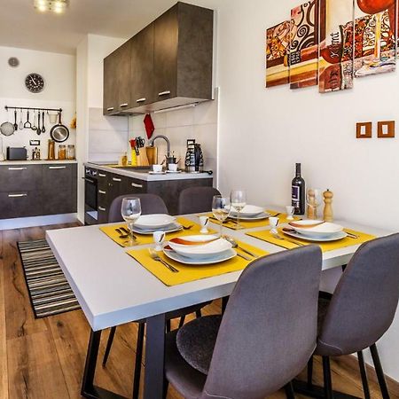 Apartment Arnold غييكا المظهر الخارجي الصورة